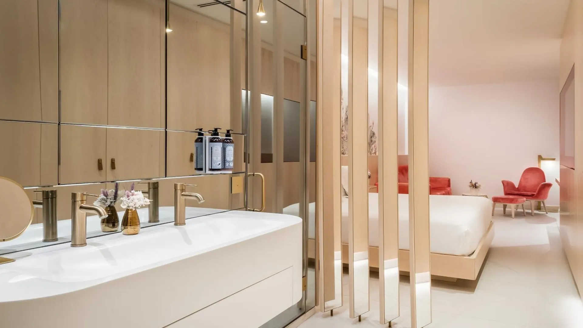 45 Times Barcelona Hotel
