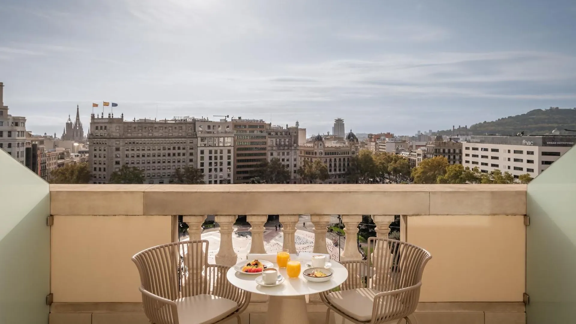 45 Times Barcelona Hotel