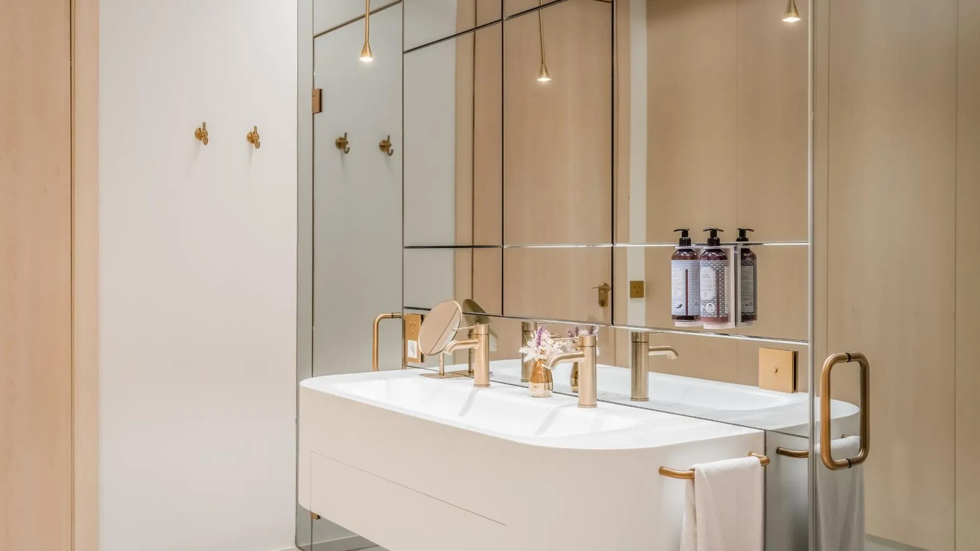 45 Times Barcelona Hotel Spain