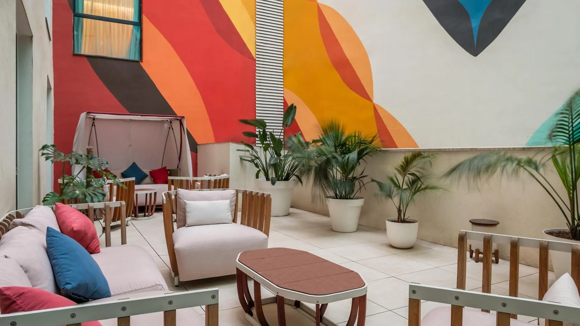 45 Times Barcelona Hotel