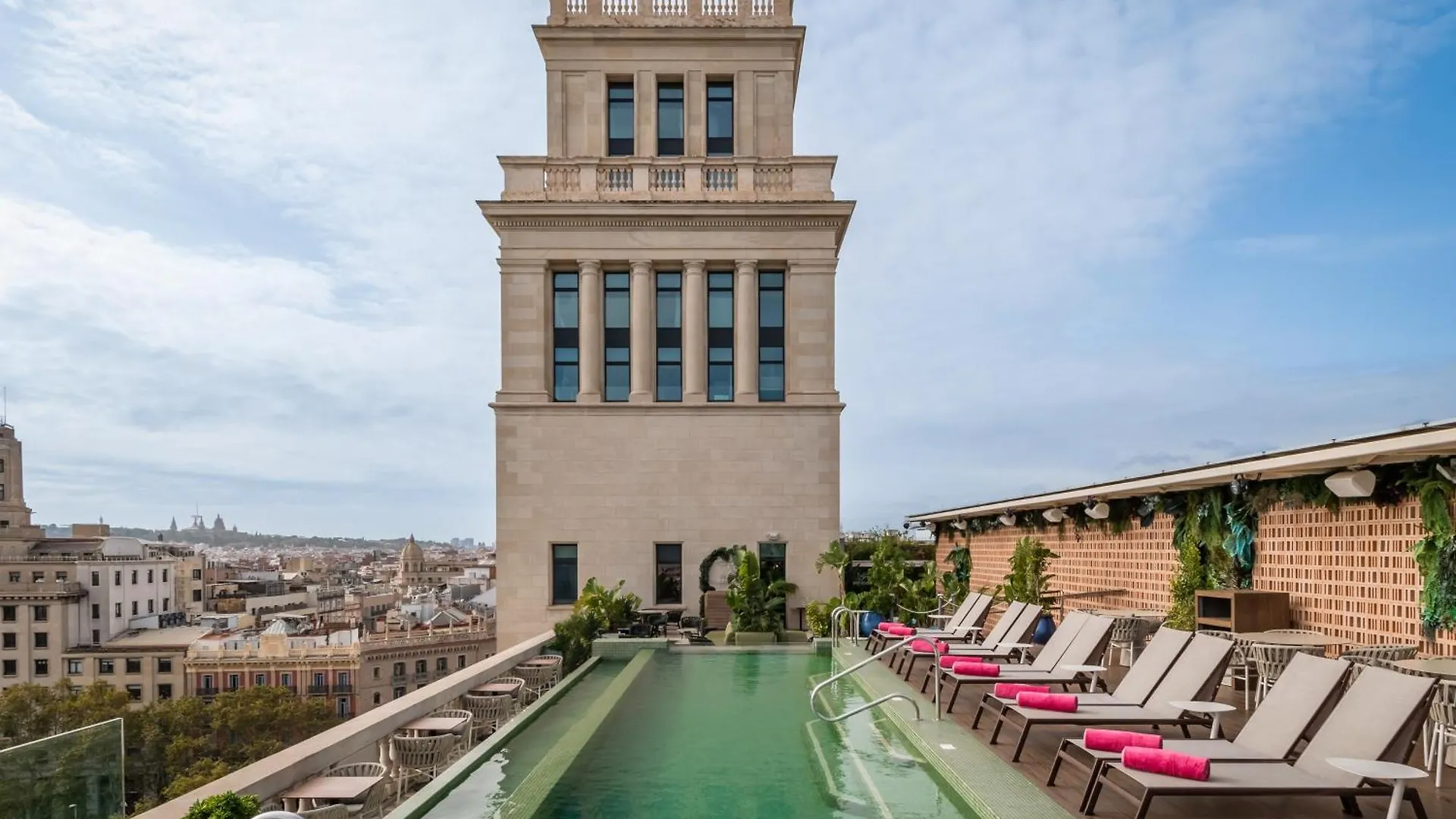 45 Times Barcelona Hotel